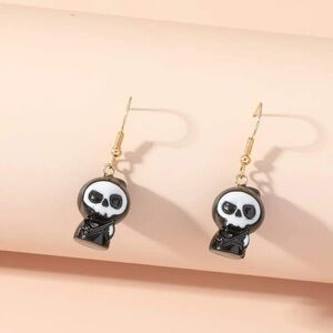💀 Awesome Skeleton Dude Charm Drop Earrings 💀